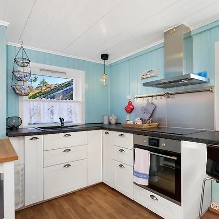 2 Bedroom Lovely In Telavag *