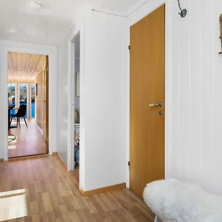 2 Bedroom Lovely In Telavag Σπίτι διακοπών