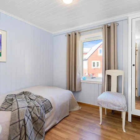 Σπίτι διακοπών 2 Bedroom Lovely In Telavag Taelavag